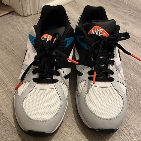 Nike Air Structure shoes 7y. Worn Once - Picture 3 of 4